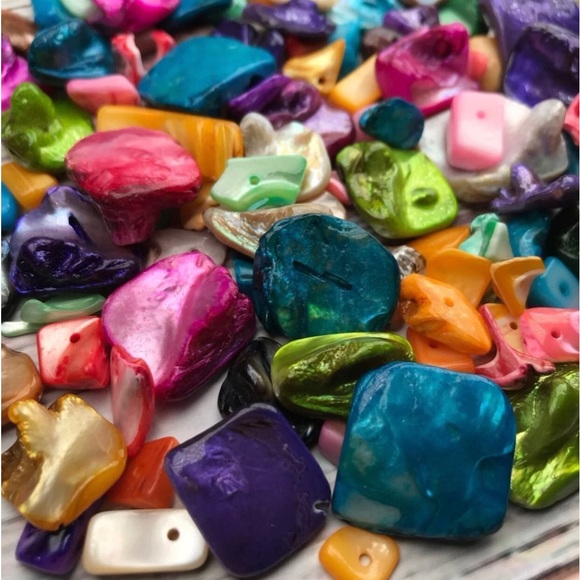 ASSORTED COLORED MOTHER OF PEARL SHELL BEADS DIY JEWELRY CRAFTING MIXED LOT - Picture 3 of 12
